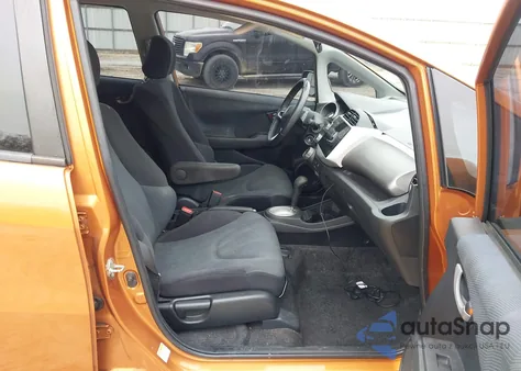 2010 Honda Fit Sport из США, поврежденный, VIN JHMGE8H45AC007644